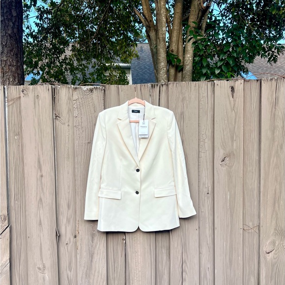 Theory Jackets & Blazers - NWT Theory Relax SB JKT Rice Admiral Crepe White Jacket - Size 8